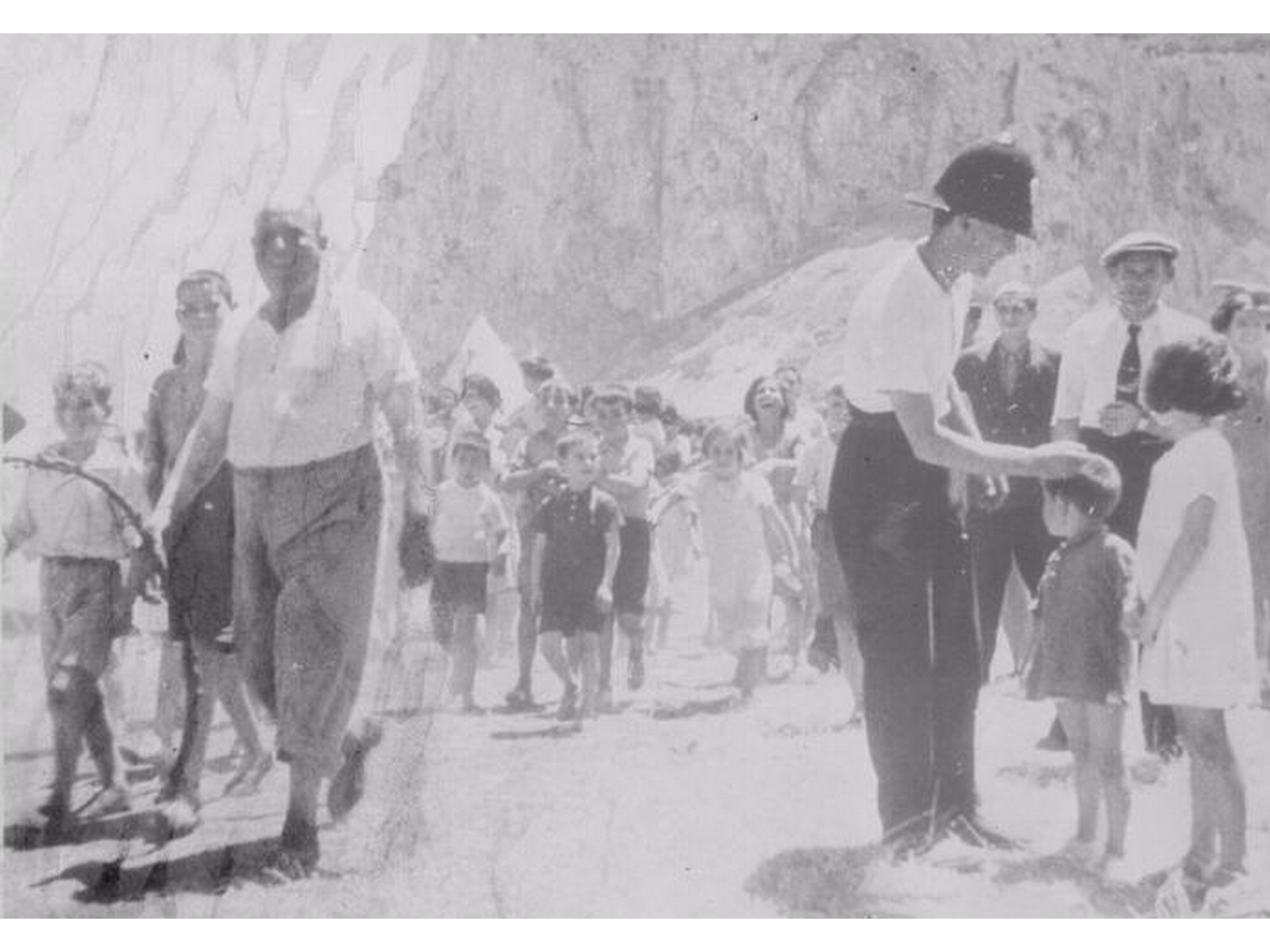 Refugiados Españoles en Gibraltar 1936.jpg